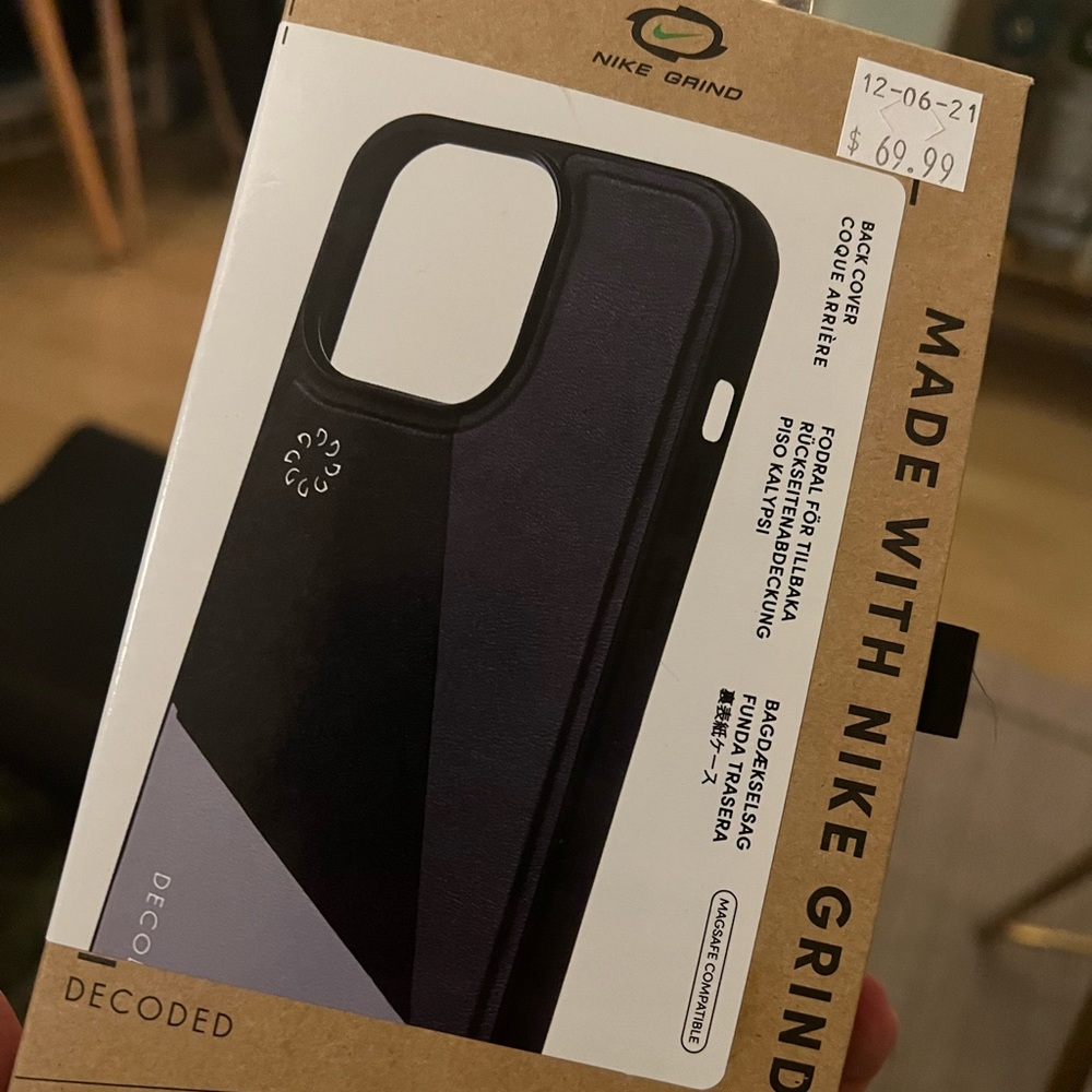 BNIB DECODED + Nike Premium iPhone 13 Pro Case